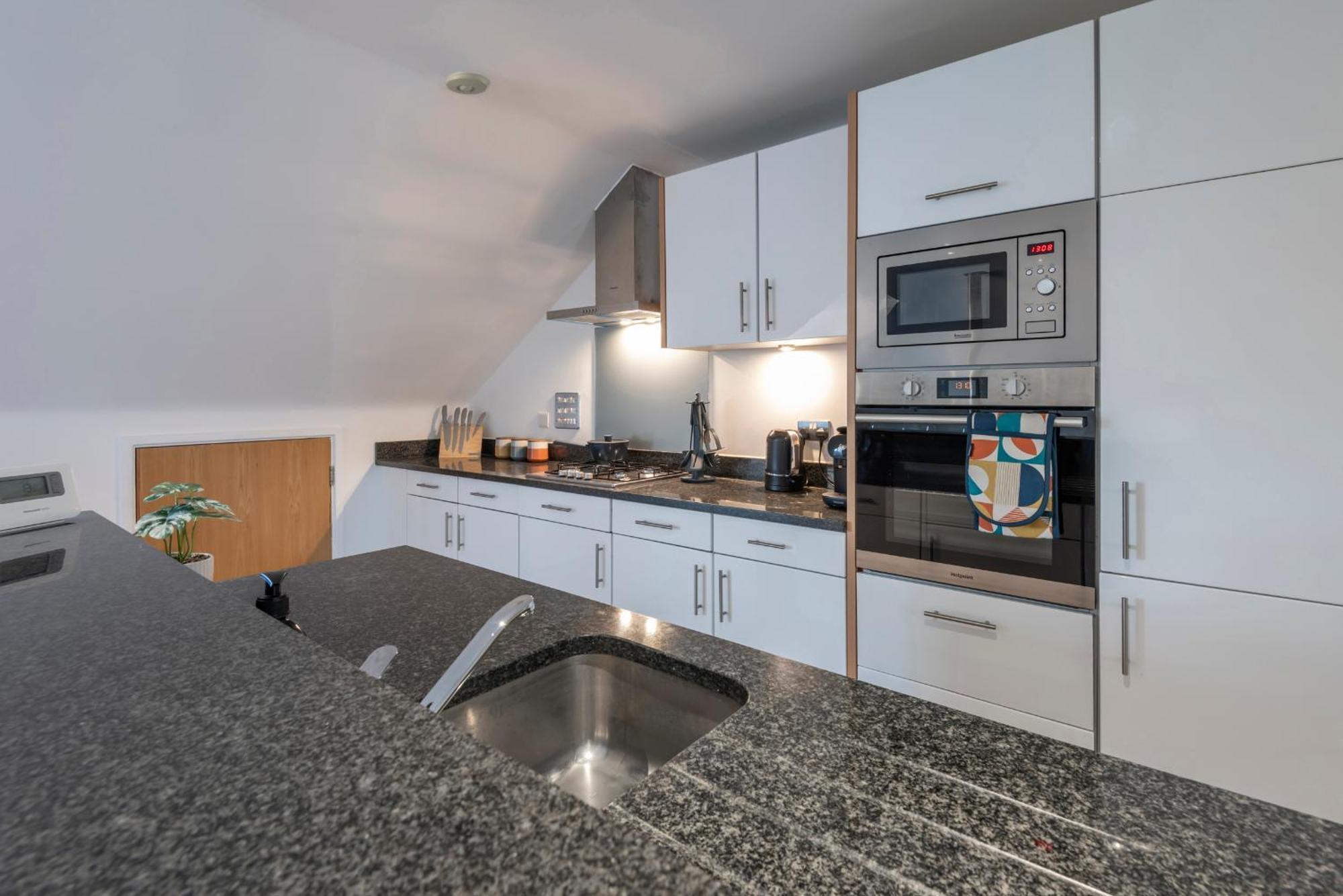 The Loft - Spacious Luxury 2 Bed 2 Bath With Free Secure Parking And Tube Close By London Exterior photo