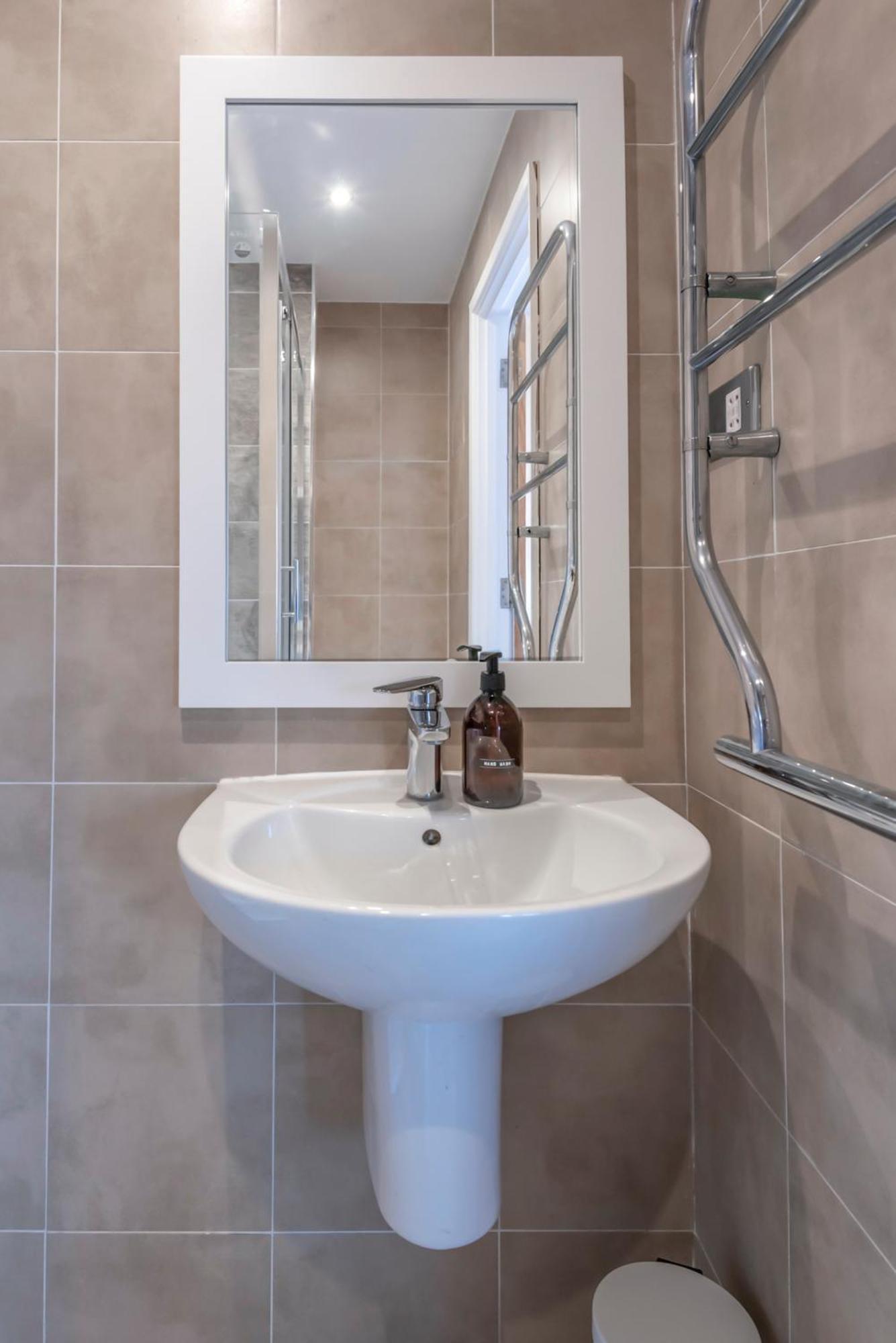 The Loft - Spacious Luxury 2 Bed 2 Bath With Free Secure Parking And Tube Close By London Exterior photo