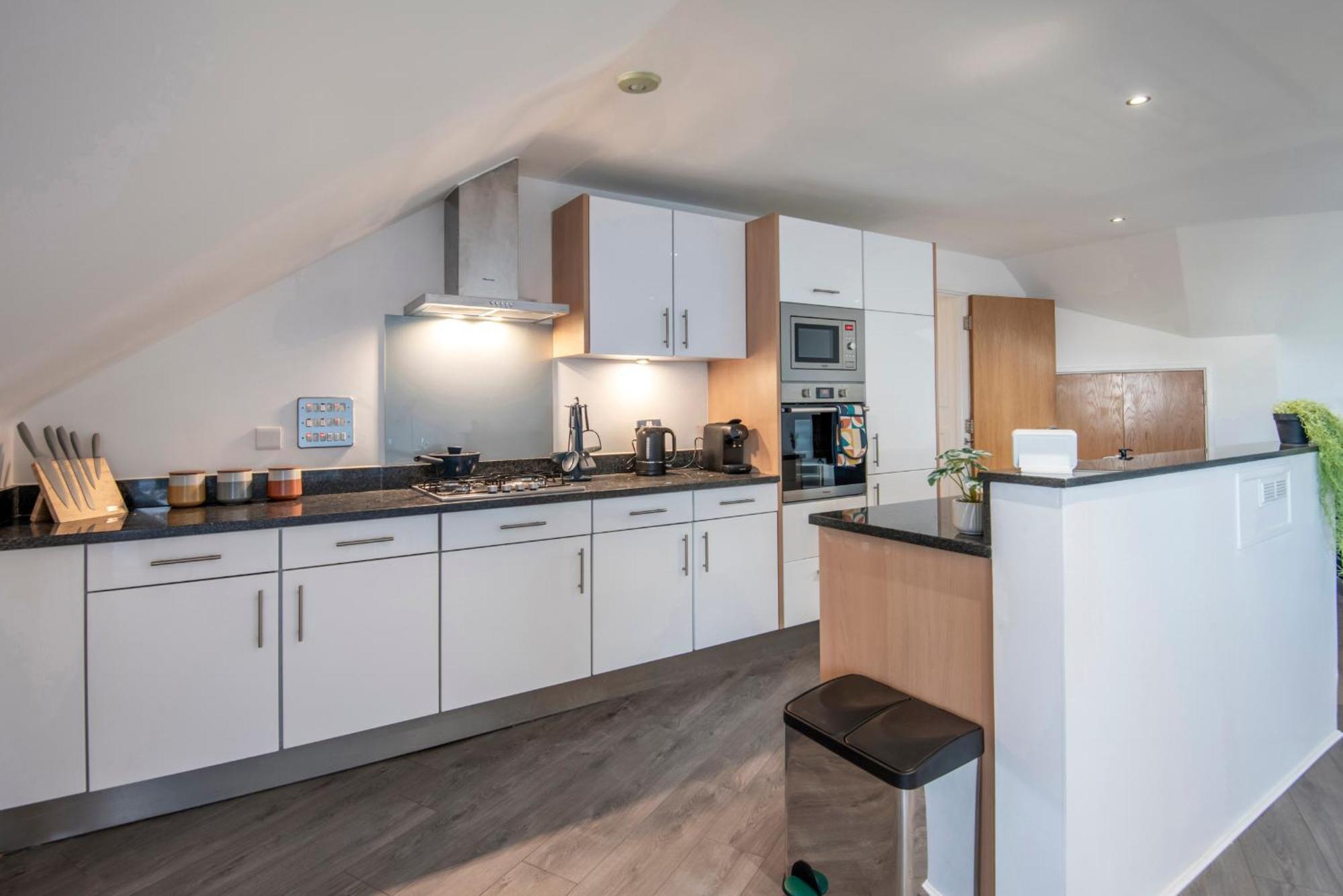 The Loft - Spacious Luxury 2 Bed 2 Bath With Free Secure Parking And Tube Close By London Exterior photo